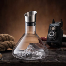 Hot-selling Iceberg Waterfall Wine Decanter Creative Transparent Lead-Free Crystal Glass Wine Dispenser Barware Quick Decanters - Fourth Fusion